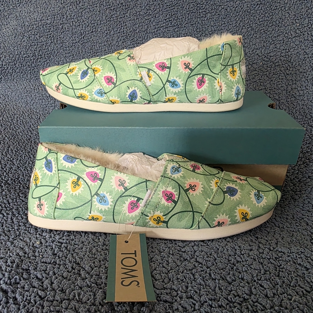 TOMS Wintergreen Glow In The Dark Tree Lights